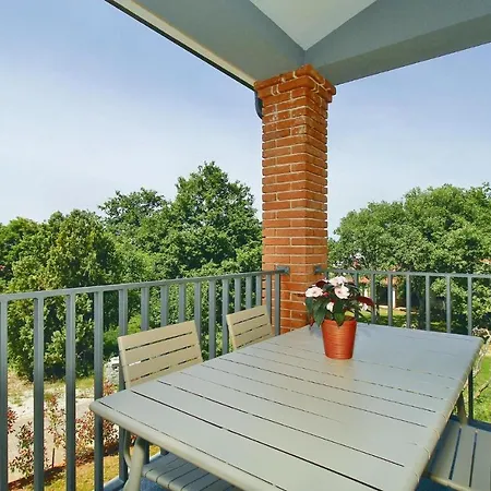 Apartment Two-bedroom In Vranici *