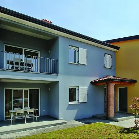 Apartment Two-bedroom In Vranici *